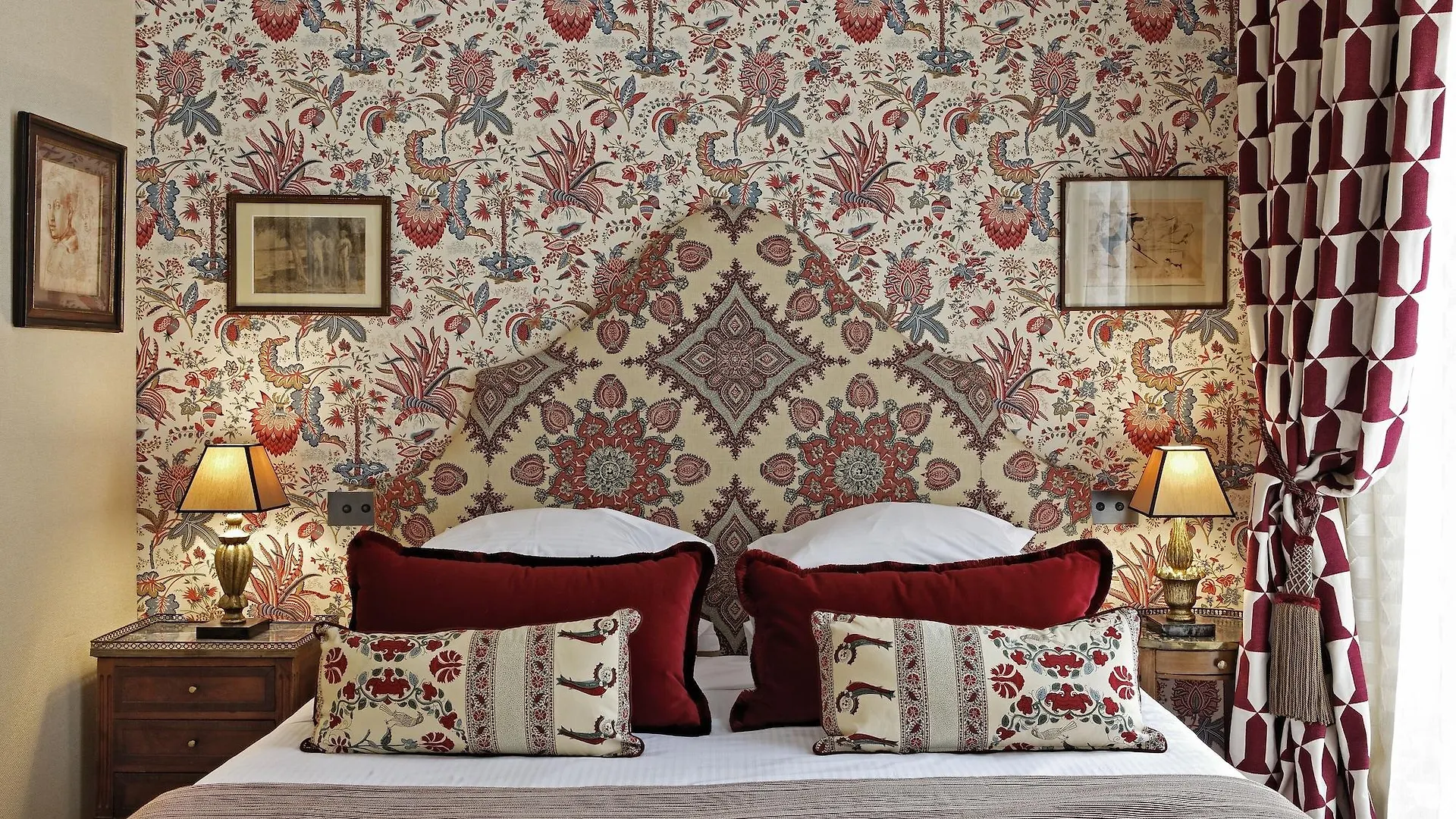 Hotel Relais Christine Paris